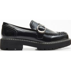 Półbuty wsuwane slip on - Czarny. Czarne półbuty damskie Cropp. Za 119,99 zł.