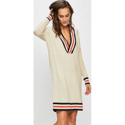 Scotch & Soda - Sukienka. Szare sukienki damskie Scotch & Soda, na co dzień, s, bez wzorów, z wiskozy, casualowe, bez kołnierzyka, bez rękawów, mini, proste. W wyprzedaży za 499,90 zł.