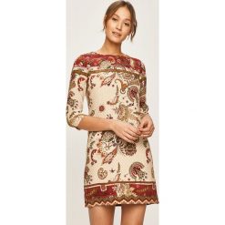 Desigual - Sukienka. Sukienki damskie Desigual, na co dzień, s, bez wzorów, z poliesteru, z okrągłym kołnierzem, bez rękawów, mini, proste. W wyprzedaży za 299,90 zł.