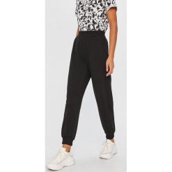 Answear Lab - Spodnie. Czarne spodnie damskie Answear Lab, s, z bawełny. Za 119,90 zł.