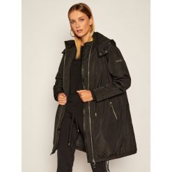 Parka Calvin Klein Lightweight K20K202049. Czarne kurtki damskie Calvin Klein, l, bez wzorów, bez kaptura. Za 1299,00 zł.