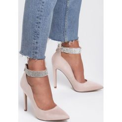 Beżowe Szpilki Mya. Brązowe szpilki Inny, bez wzorów, glamour, ze szpiczastym noskiem, na wysokim obcasie, na obcasie, na zamek. Za 89,99 zł.