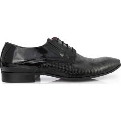 Czarne buty męskie z perforacją Faber T62. Czarne buty wizytowe męskie Faber - Obuwie męskie, ze skóry, bez zapięcia. W wyprzedaży za 269,10 zł.