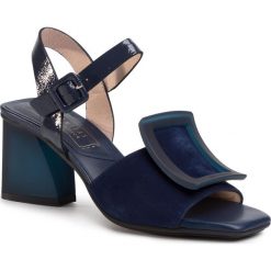 Sandały HISPANITAS - Ante HV00047 Jeans Rio. Niebieskie klapki damskie Hispanitas, bez wzorów, z jeansu, bez obcasa. W wyprzedaży za 409,00 zł.