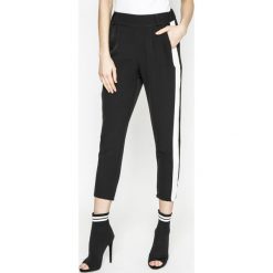 Answear - Spodnie Sporty Fusion. Zielone spodnie damskie ANSWEAR, s, z elastanu, z podwyższonym stanem. W wyprzedaży za 59,90 zł.
