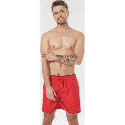 Czerwone Szorty Corderindas. Czerwone spodenki i szorty męskie Born2be, xl, bez wzorów. W wyprzedaży za 29,99 zł.