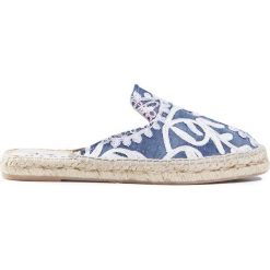 Espadryle MANEBI Niebieski|Print. Niebieskie espadryle damskie marki Manebi, z haftami, z jeansu, bez obcasa. W wyprzedaży za 441,00 zł.