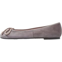 Pretty Ballerinas ANGELIS Baleriny canan/tela. Szare baleriny damskie marki Pretty Ballerinas, bez wzorów, ze skóry, klasyczne, bez obcasa. Za 539,00 zł.
