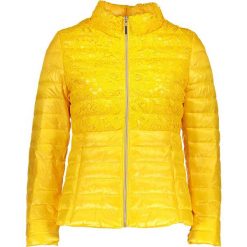 Kurtka w kolorze żółtym. Żółte kurtki damskie pikowane marki Cashmere & Jackets, s, w koronkowe wzory, z koronki, bez kaptura. W wyprzedaży za 212,95 zł.