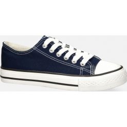 Granatowe trampki sznurowane casu 20n3/4/w. Niebieskie trampki dziewczęce Casu, bez wzorów, z materiału, na sznurówki. Za 28,99 zł.