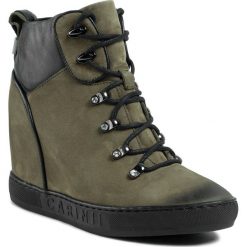 Sneakersy CARINII - B5216 I43-E50-000-B88. Zielone półbuty damskie Carinii, na co dzień, z aplikacjami, ze skóry, bez obcasa, na koturnie, bez zapięcia. W wyprzedaży za 419,00 zł.