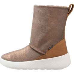 Ecco UKIUK Śniegowce warm grey/camel. Czarne buty zimowe damskie marki ecco, na płaskiej podeszwie. W wyprzedaży za 351,20 zł.