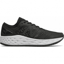 New Balance Fresh Foam Vongo v4 - MVNGOBK4. Pomarańczowe buty sportowe męskie New Balance, bez zapięcia, tenisowe. Za 569,99 zł.