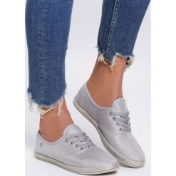 Szare Tenisówki Pansy. Szare trampki i tenisówki damskie Renee, bez wzorów, bez zapięcia. W wyprzedaży za 34,99 zł.