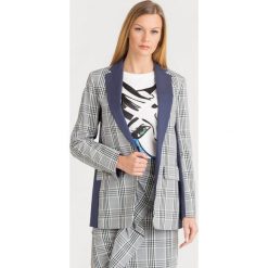 MARYNARKA EROICO Sportmax Code. Białe marynarki damskie Sportmax Code, z aplikacjami, z materiału. Za 855,00 zł.