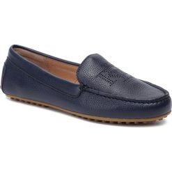 Mokasyny LAUREN RALPH LAUREN - Bartlett 802755552004 Lauren Navy. Niebieskie mokasyny damskie Lauren Ralph Lauren, ze skóry, na płaskiej podeszwie. Za 539,00 zł.