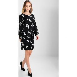 Sukienki: Wallis Petite DRAGONFLY V NECK SWING Sukienka letnia black