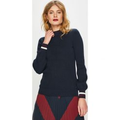 Tommy Hilfiger - Sweter. Niebieskie swetry damskie TOMMY HILFIGER, s, bez wzorów, z bawełny, z krótkim rękawem, krótkie, bez kaptura. W wyprzedaży za 459,90 zł.