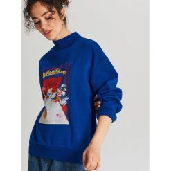 Bluza Alicja w Krainie Czarów - Granatowy. Niebieskie bluzy damskie Cropp, s, bez wzorów, bez rękawów, bez kaptura. Za 89,99 zł.
