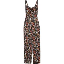 Kombinezon z nadrukiem bonprix czarny w roślinny wzór. Czarne kombinezony damskie bonprix, z nadrukiem, eleganckie, bez kołnierzyka, bez rękawów. Za 109,99 zł.
