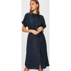 Tommy Hilfiger - Sukienka. Niebieskie sukienki damskie TOMMY HILFIGER, na co dzień, bez wzorów, z wiskozy, casualowe, bez kołnierzyka, z krótkim rękawem, krótkie, mini, proste. Za 729,90 zł.