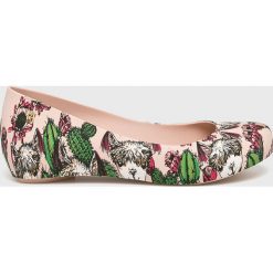 Melissa - Baleriny Ultragirl. Czerwone baleriny damskie marki Melissa, z kauczuku. Za 339,90 zł.