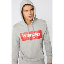 Wrangler Bluza Szary. Szare bluzy męskie Wrangler, s, z haftami, z bawełny, bez kołnierzyka, bez rękawów, bez kaptura. Za 309,95 zł.