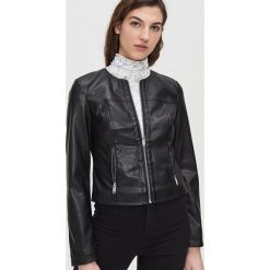 Kurtka biker - Czarny. Czarne kurtki damskie Cropp, s, bez wzorów, bez kaptura. W wyprzedaży za 59,99 zł.