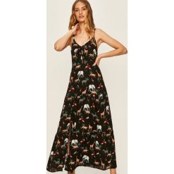 Answear - Sukienka. Czarne sukienki damskie ANSWEAR, na co dzień, s, bez wzorów, z wiskozy, casualowe, bez kołnierzyka, bez rękawów, maxi, rozkloszowane. Za 149,90 zł.