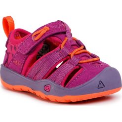 Sandały KEEN - Moxie Sandal 1018365 Purple Wine/Nasturtium. Fioletowe sandały dziewczęce Keen, z tworzywa sztucznego, bez zapięcia. W wyprzedaży za 139,00 zł.