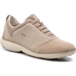 Półbuty GEOX - D Nebula C D621EC 0EW22 C0423 Beige/Cream. Brązowe półbuty damskie Geox, na co dzień, bez wzorów, ze skóry, bez obcasa, bez zapięcia. Za 559,00 zł.
