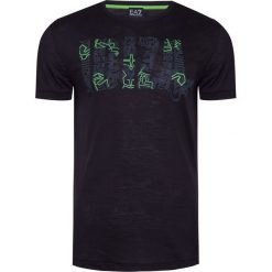 T-shirt EMPORIO ARMANI EA7. Czarne t-shirty męskie EA7 Emporio Armani, z nadrukiem, wakacyjne, z okrągłym kołnierzem. W wyprzedaży za 170,00 zł.