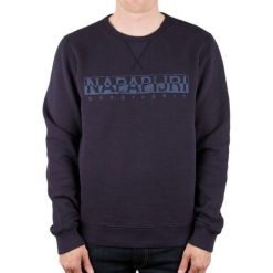 Napapijri sweter męski Britain M niebieski. Niebieskie swetry męskie Napapijri, m, z nadrukiem, bez kołnierzyka, bez kaptura. W wyprzedaży za 179,00 zł.