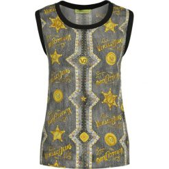 Top Versace Jeans D3HTB659. Szare bluzki damskie Versace Jeans, bez wzorów, z wiskozy, polo, bez rękawów. W wyprzedaży za 259,00 zł.