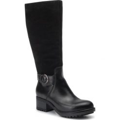 Kozaki LASOCKI SM-A053. Czarne kozaki damskie Lasocki, ze skóry, bez obcasa, bez zapięcia. Za 399,99 zł.