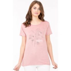 T-shirt z kwiatowym printem. Szare t-shirty damskie Monnari, z nadrukiem. Za 49,98 zł.