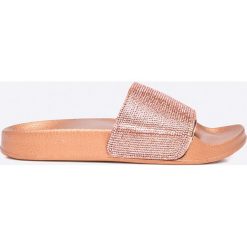 Klapki damskie: Answear – Klapki