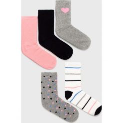 Name it - Skarpetki dziecięce (5-pack). Szare skarpetki dziewczęce Name it, bez wzorów, z elastanu. Za 29,90 zł.