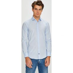 Tommy Hilfiger Tailored - Koszula. Niebieskie koszule męskie Tommy Hilfiger Tailored, m, bez wzorów, z elastanu, casualowe, z włoskim kołnierzykiem, z długim rękawem. W wyprzedaży za 339,90 zł.