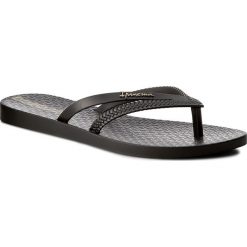 Japonki IPANEMA - Bossa Fem 82067 Black/Black 20766. Czarne klapki damskie marki Ipanema, bez wzorów, z tworzywa sztucznego, bez obcasa. Za 54,99 zł.