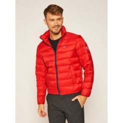 Kurtka puchowa Tommy Jeans Tjm Packable Light DM0DM08678. Czerwone kurtki męskie Tommy Jeans, xl, bez wzorów, z jeansu, bez kaptura. Za 849,00 zł.