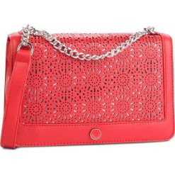 Torebka MONNARI - BAG0480-005 Red. Czerwone torebki klasyczne damskie Monnari, bez wzorów, ze skóry ekologicznej, wizytowe, bez dodatków. W wyprzedaży za 109,00 zł.