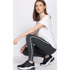 Szaro-Czarne Legginsy Let Me Live. Szare legginsy damskie Born2be, s, z aplikacjami, z dzianiny. Za 39,99 zł.