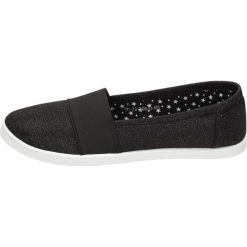SLIP ON Czarne tenisówki damskie WISHOT 32-209. Czarne trampki i tenisówki damskie Wishot, bez wzorów, bez zapięcia. W wyprzedaży za 40,00 zł.