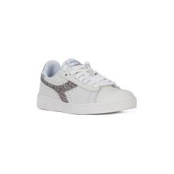 Buty Diadora GAME WN. Białe trampki i tenisówki damskie marki Diadora, bez wzorów, bez zapięcia. Za 302,25 zł.