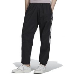 ADIDAS TRACK PANTS > ED6097. Spodnie męskie Adidas, s, w paski, z dresówki, street. W wyprzedaży za 199,99 zł.
