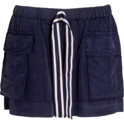 Szorty DEHA EXPRESSION. Niebieskie szorty damskie Deha, bez wzorów, z tkaniny, eleganckie. Za 420,00 zł.