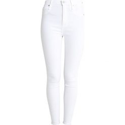 Abercrombie & Fitch SIMONE Jeans Skinny Fit white. Białe jeansy damskie marki Abercrombie & Fitch, xs, bez wzorów, z elastanu. Za 369,00 zł.