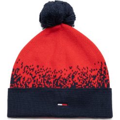 Czapka TOMMY JEANS - Tjw Pom Pom Degrade Flag Beanie AW0AW07236 0f7. Czerwone czapki damskie Tommy Jeans, bez wzorów, z bawełny. Za 179,00 zł.