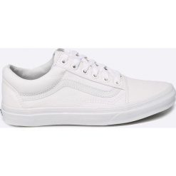 Vans - Tenisówki. Białe tenisówki damskie marki Vans, z materiału, na sznurówki. W wyprzedaży za 239,90 zł.